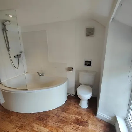 Hotel The Mill House 3*