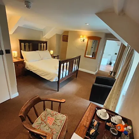 Hotel The Mill House 3*