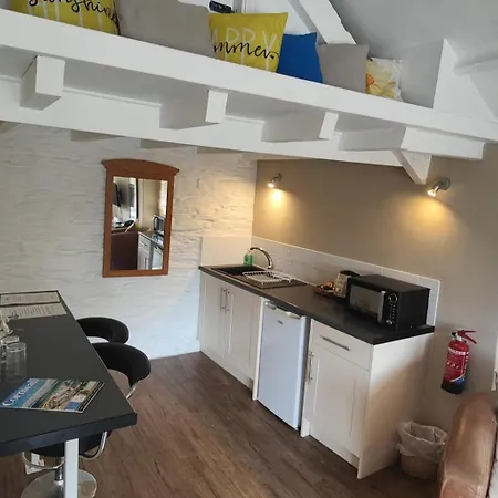 Hotel The Mill House 3*