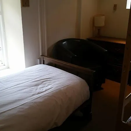 The Mill House 3*